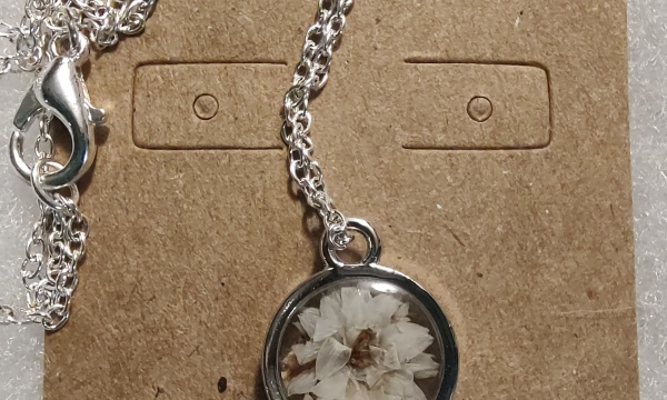 Small White/Silver Flower Necklace