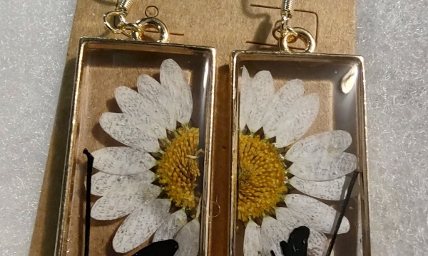 Daisy Rectangle Earrings